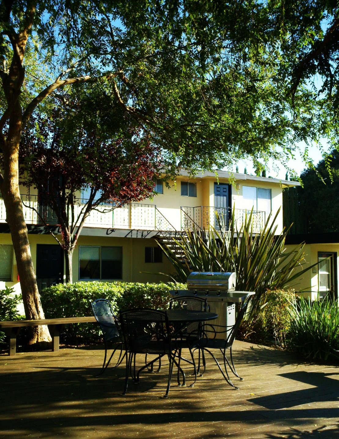 Woodside_Place_-_2